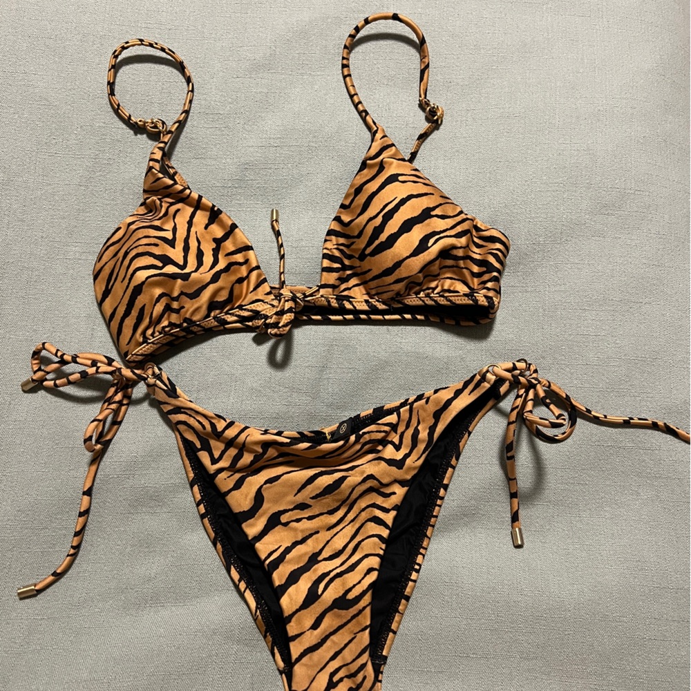 VIX bikini tiger print